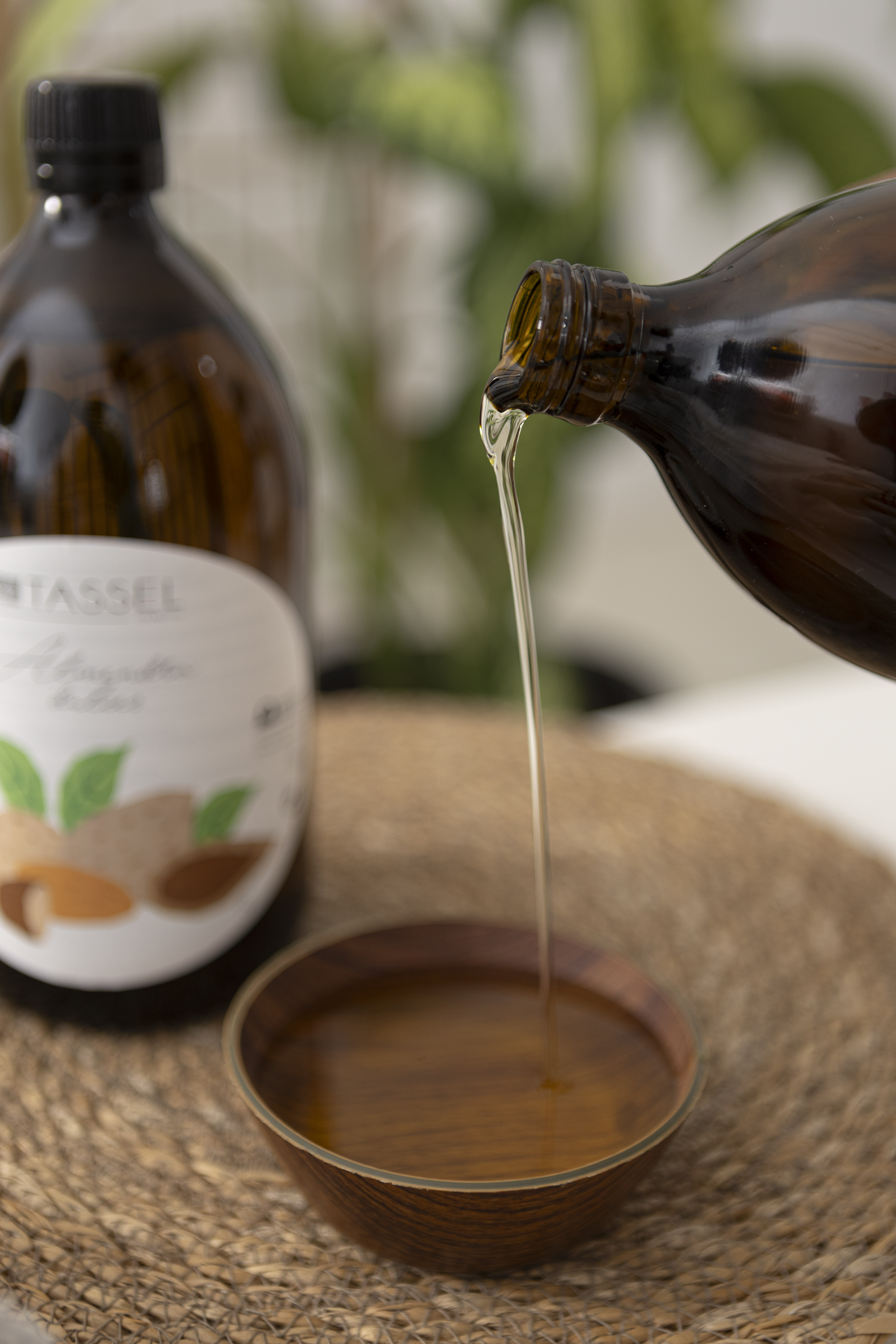 HUILE DE BASE D&rsquo;AMANDE DOUCE – 1 LITRE