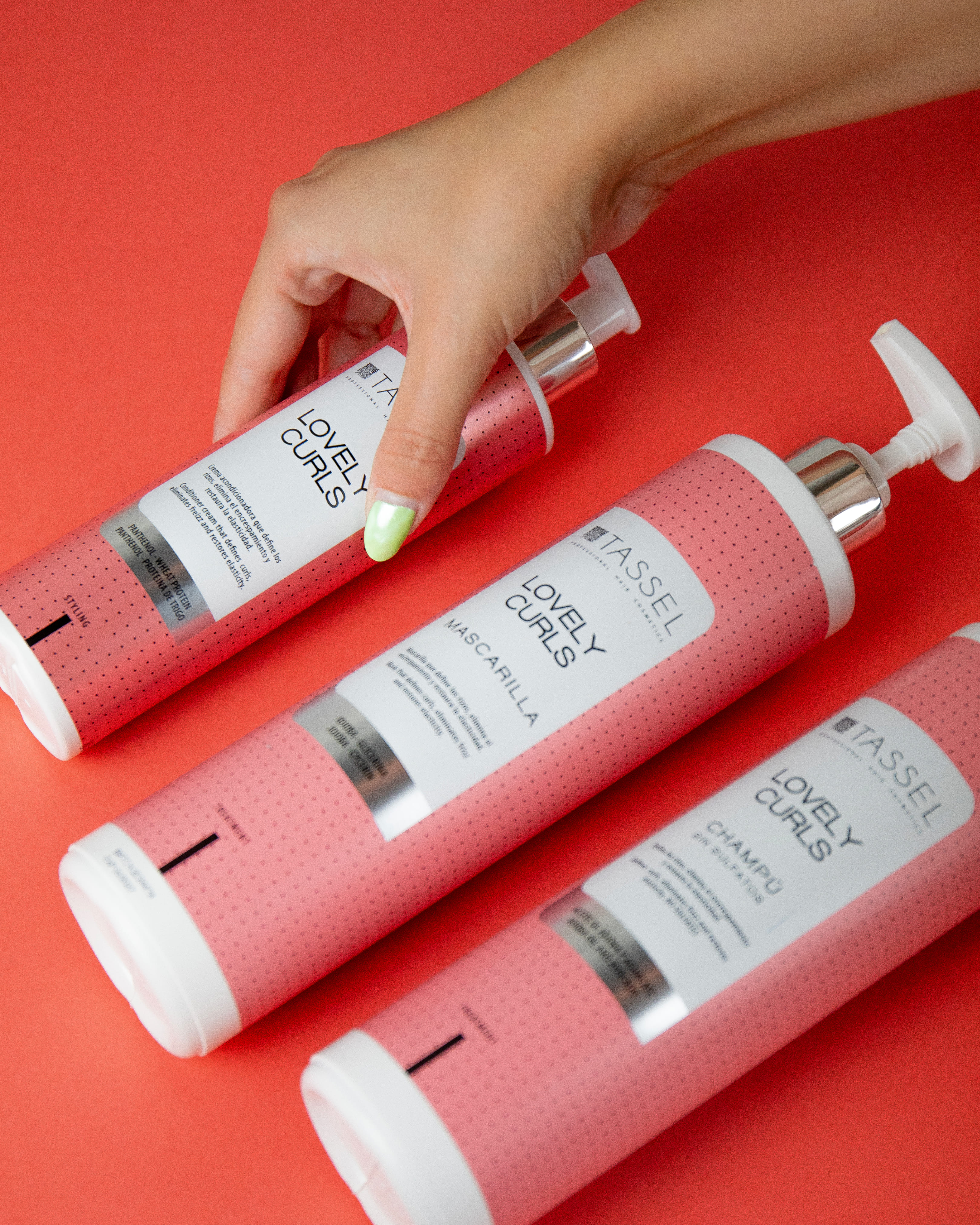 GEL BOUCLES TASSEL 250 ML.